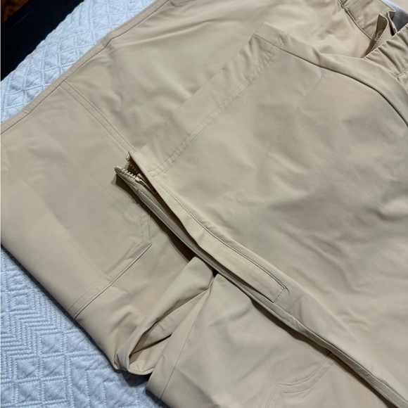 Alo flip It Trouser pant - Picture 6 of 6